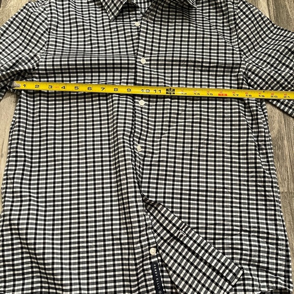 Perry Ellis stretch button up size medium. Gently used. - Picture 4 of 5